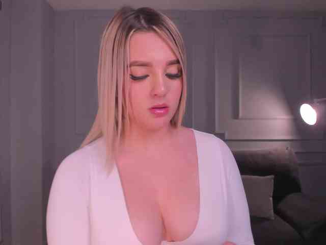 NatalyLeBlanc webcam
