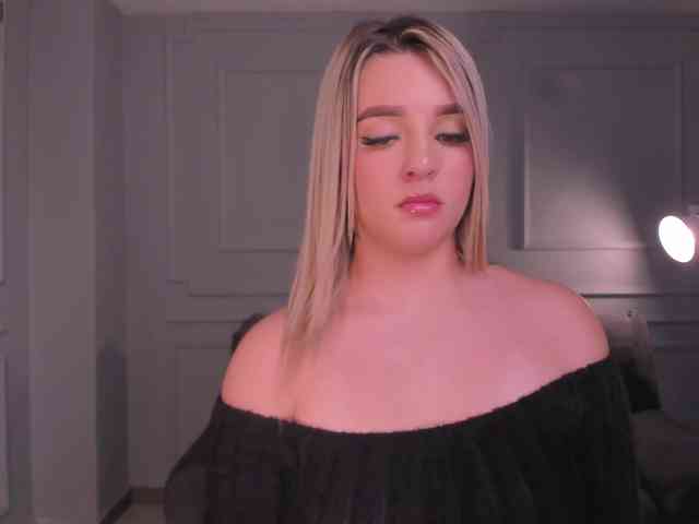NatalyLeBlanc webcam