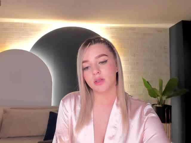 NatalyLeBlanc webcam