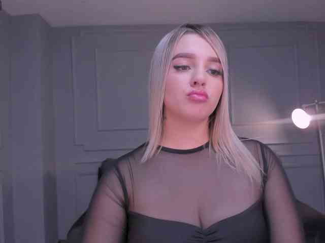NatalyLeBlanc webcam