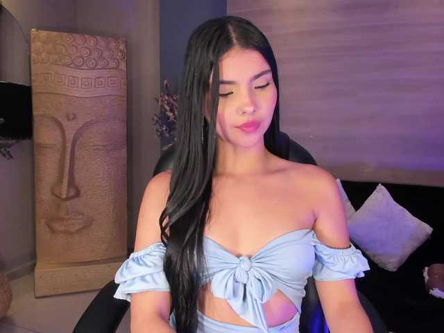 MiaLaurence's BongaCams show and profile