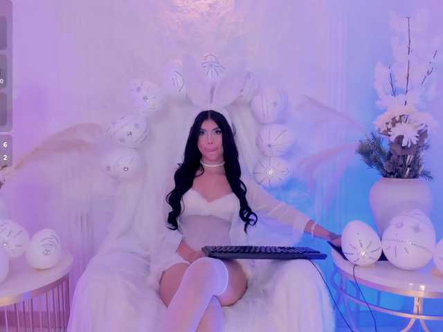 MiaLaurence's BongaCams show and profile
