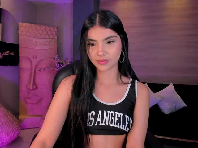 MiaLaurence's BongaCams show and profile