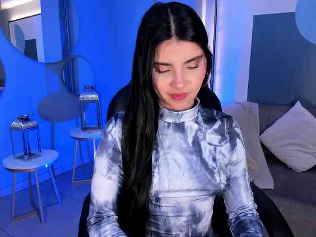 MiaLaurence bongacams