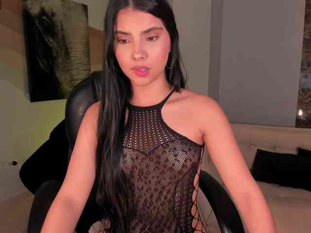 MiaLaurence