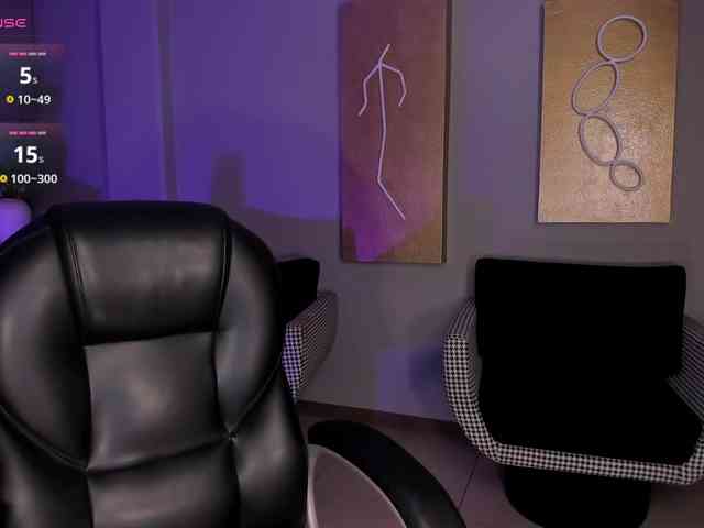 MiaLaurence MiaLaurence