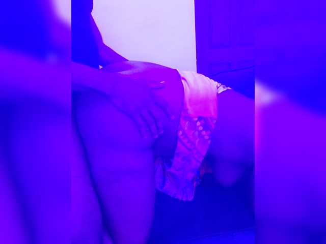 XXHOMEALONE1