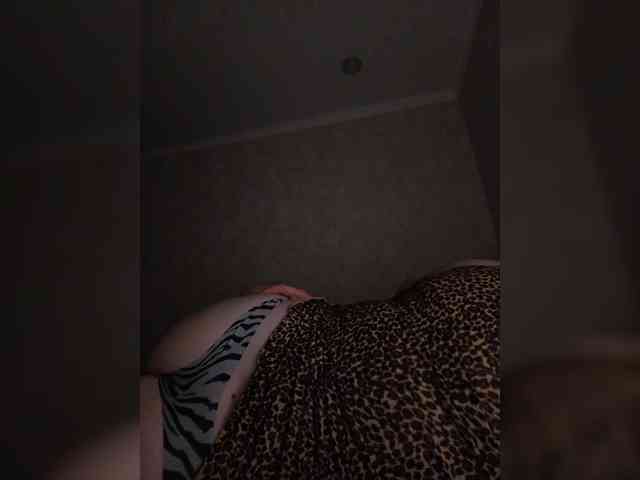 Theworldofdesires webcam