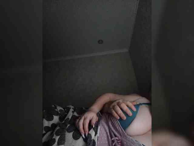 Theworldofdesires webcam