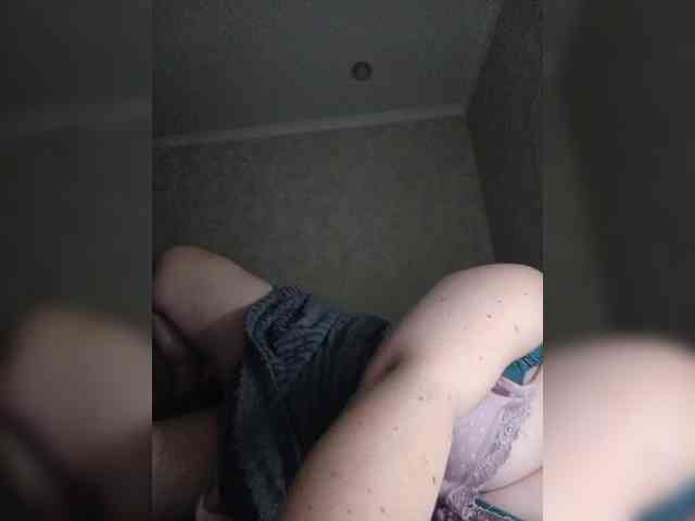 Theworldofdesires webcam