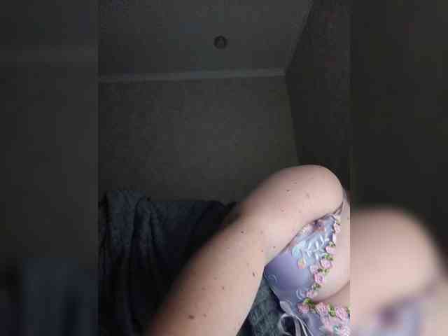 Theworldofdesires webcam