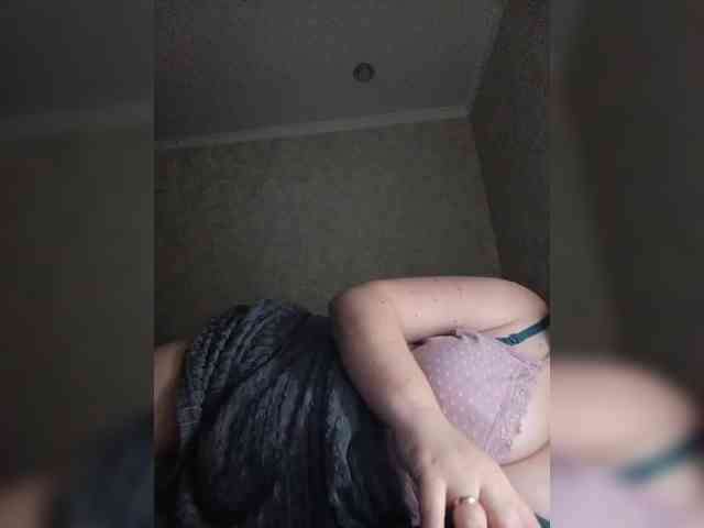 Theworldofdesires webcam