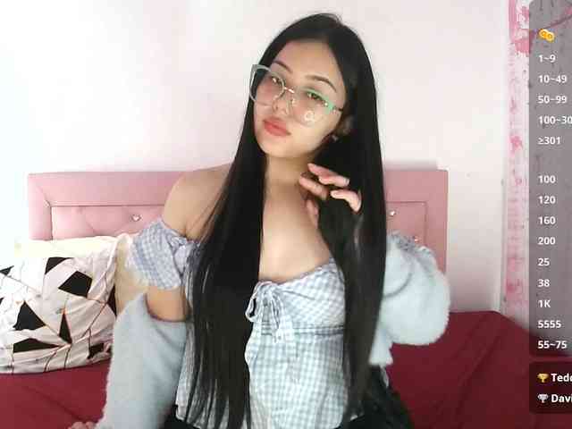 lucy911 webcam