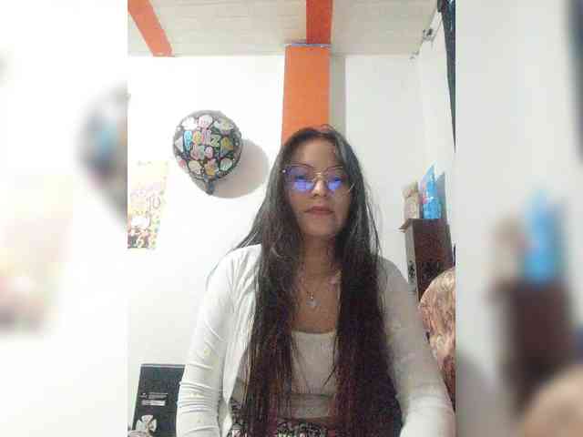 Alisvasquez webcam