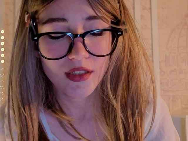 KateTupper webcam