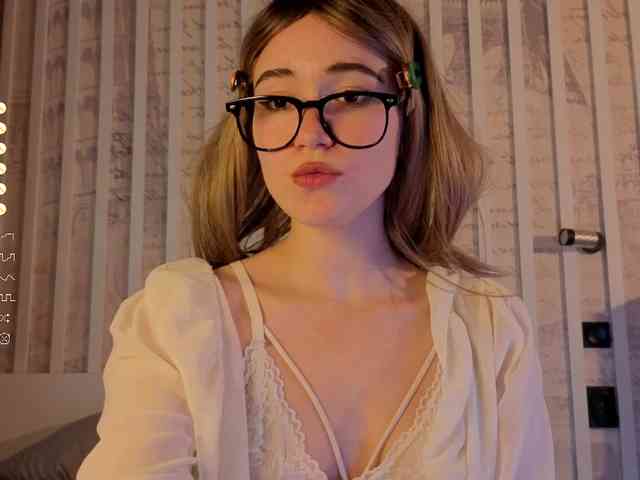 KateTupper webcam
