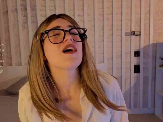 KateTupper webcam