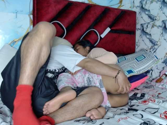 Latin-caliente's BongaCams show and profile