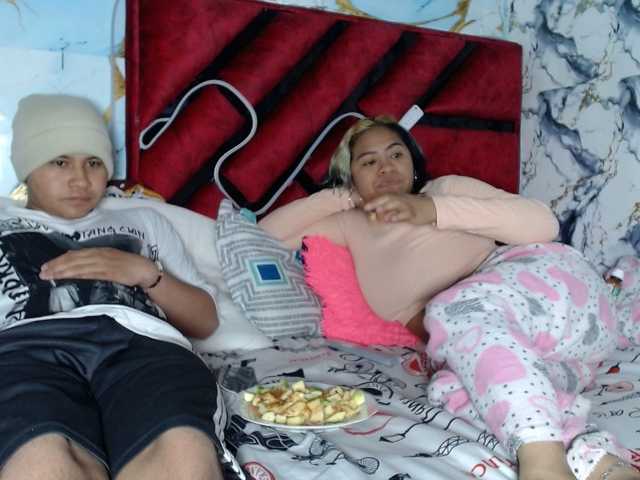 Latin-caliente's BongaCams show and profile