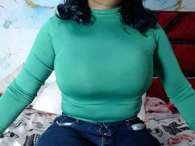 Latin-caliente webcam