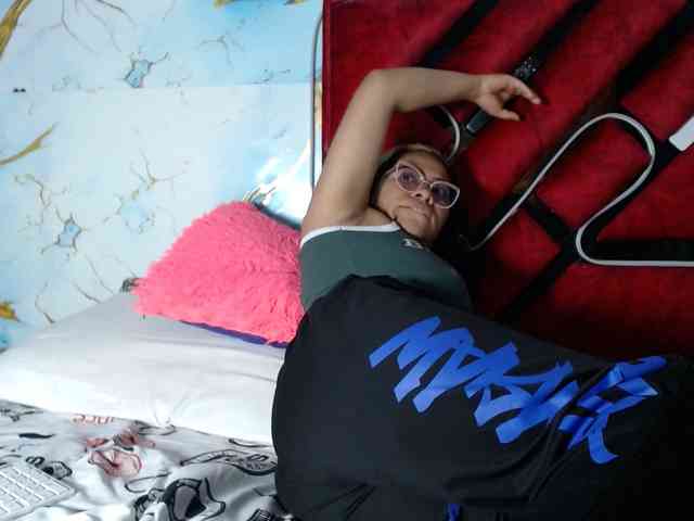 Latin-caliente webcam