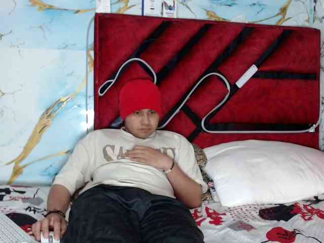 Latin-caliente webcam