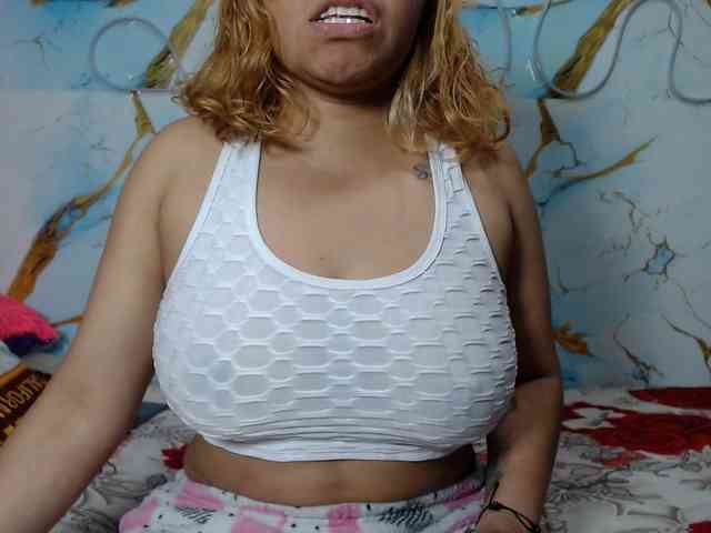 Latin-caliente webcam