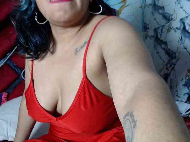 Latin-caliente webcam