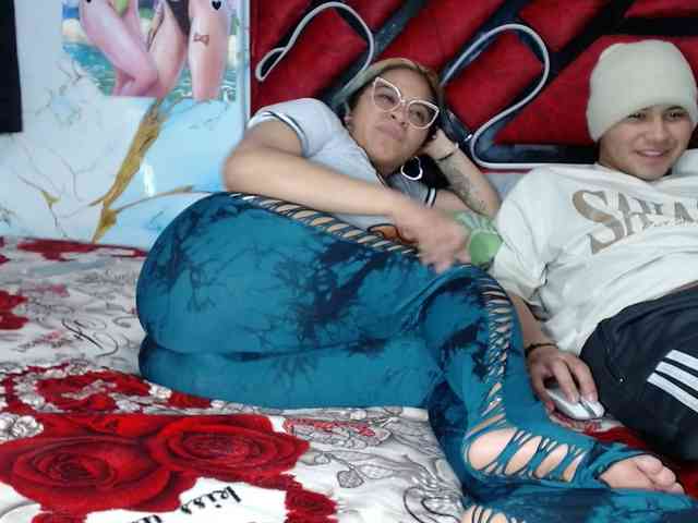 Latin-caliente webcam