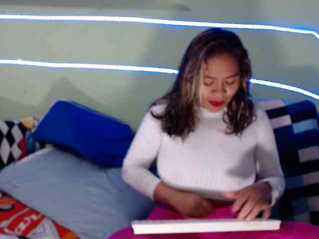 Latin-caliente webcam