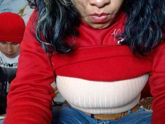 Latin-caliente webcam