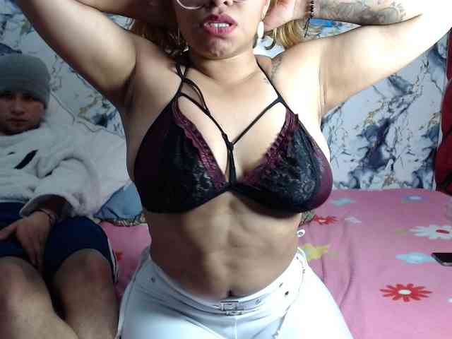 Latin-caliente webcam