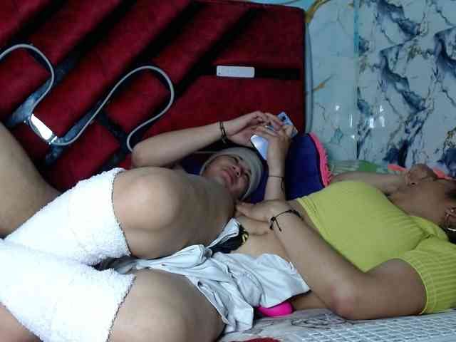 Latin-caliente webcam