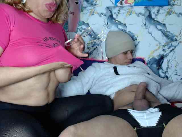 Latin-caliente webcam