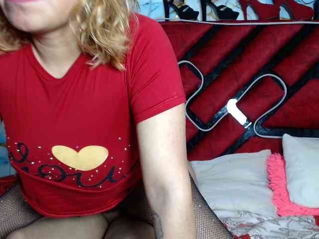 Latin-caliente Live Webcam on BongaCams