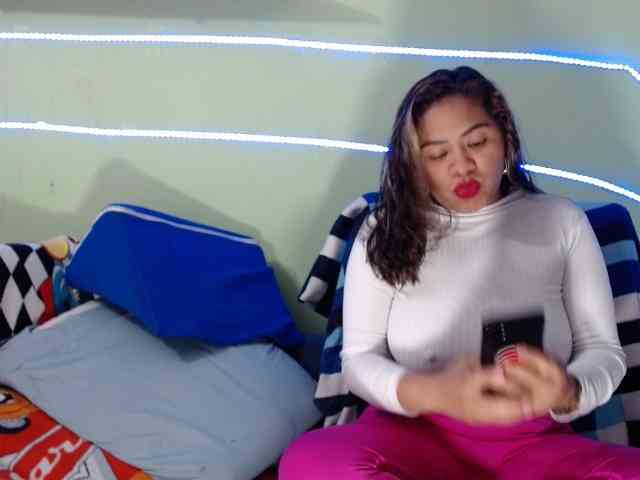 Latin-caliente webcam