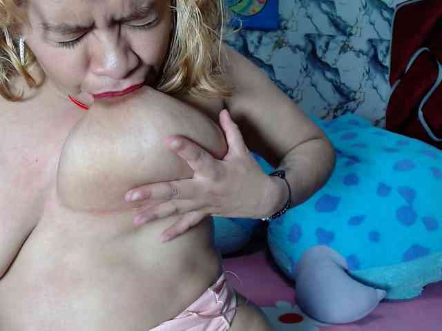 Latin-caliente webcam