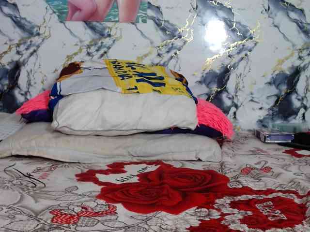 Latin-caliente webcam