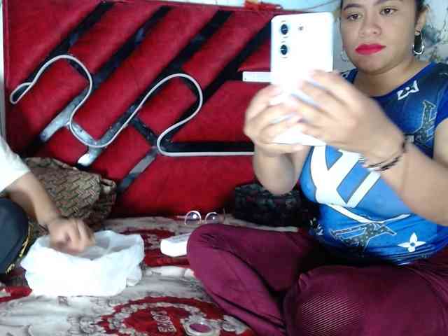 Latin-caliente webcam