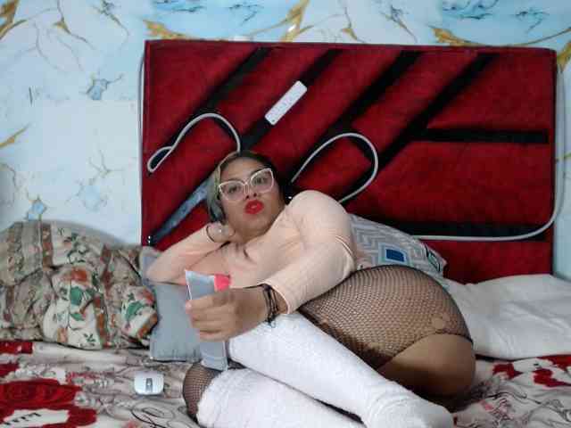 Latin-caliente webcam