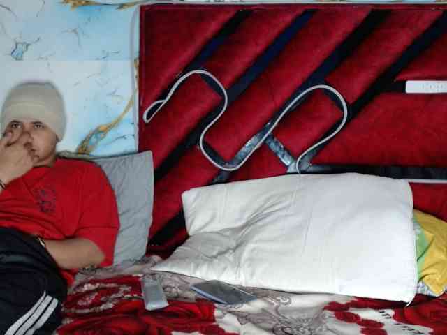 Latin-caliente webcam