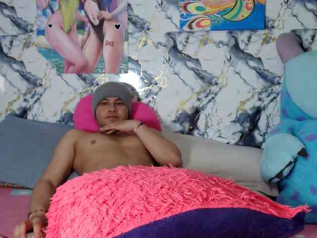 Latin-caliente webcam