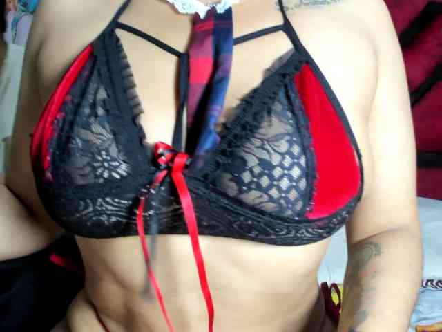 Latin-caliente webcam