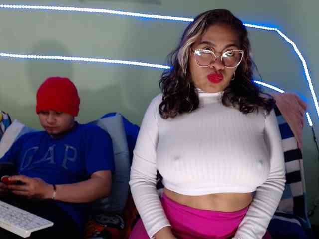 Latin-caliente webcam