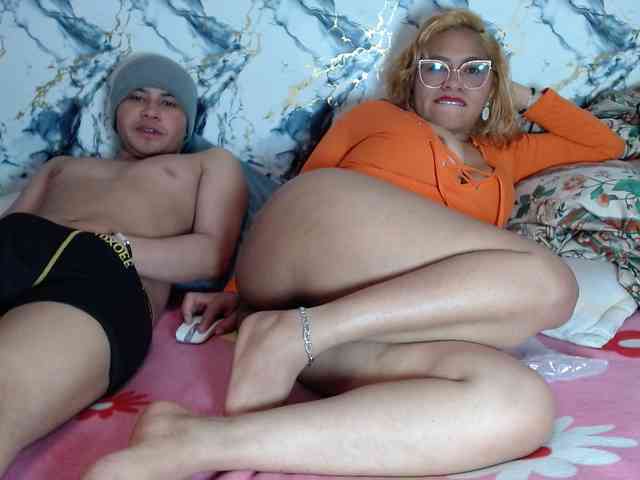 Latin-caliente webcam