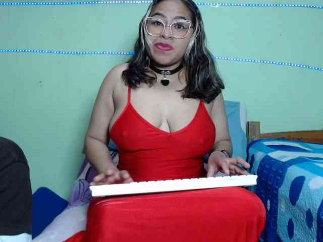 Latin-caliente webcam