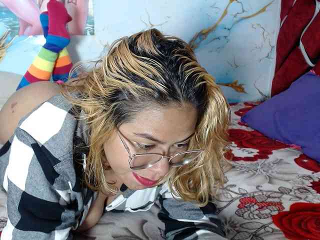 Latin-caliente Latin-caliente