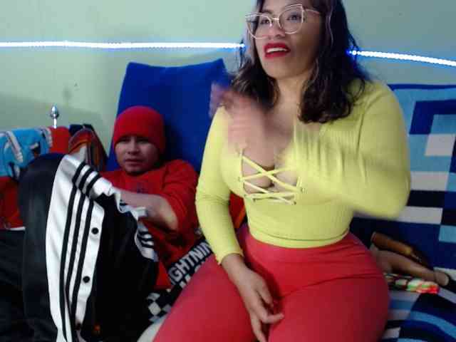 free voyeur Latin-caliente