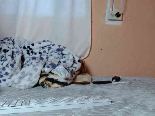 Latin-caliente Latin-caliente