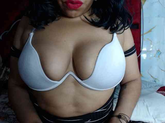 Latin-caliente webcam